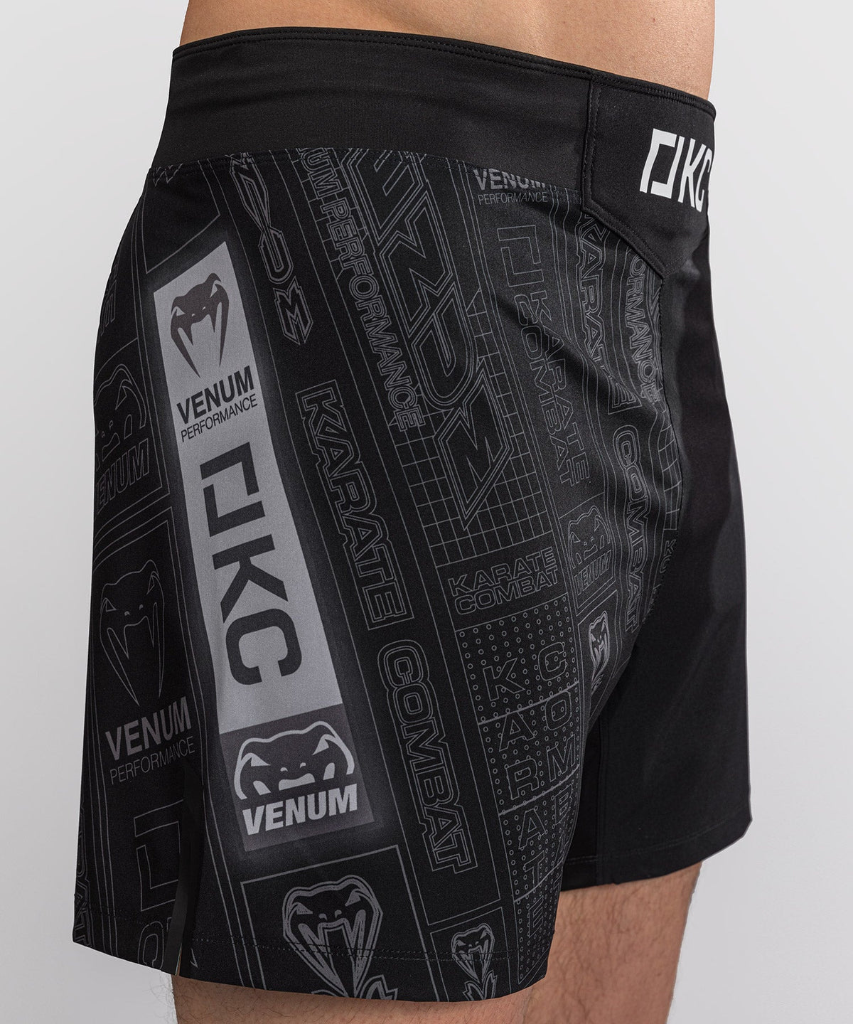 Venum MMA Shorts Karate Combat - Zwart/Grijs