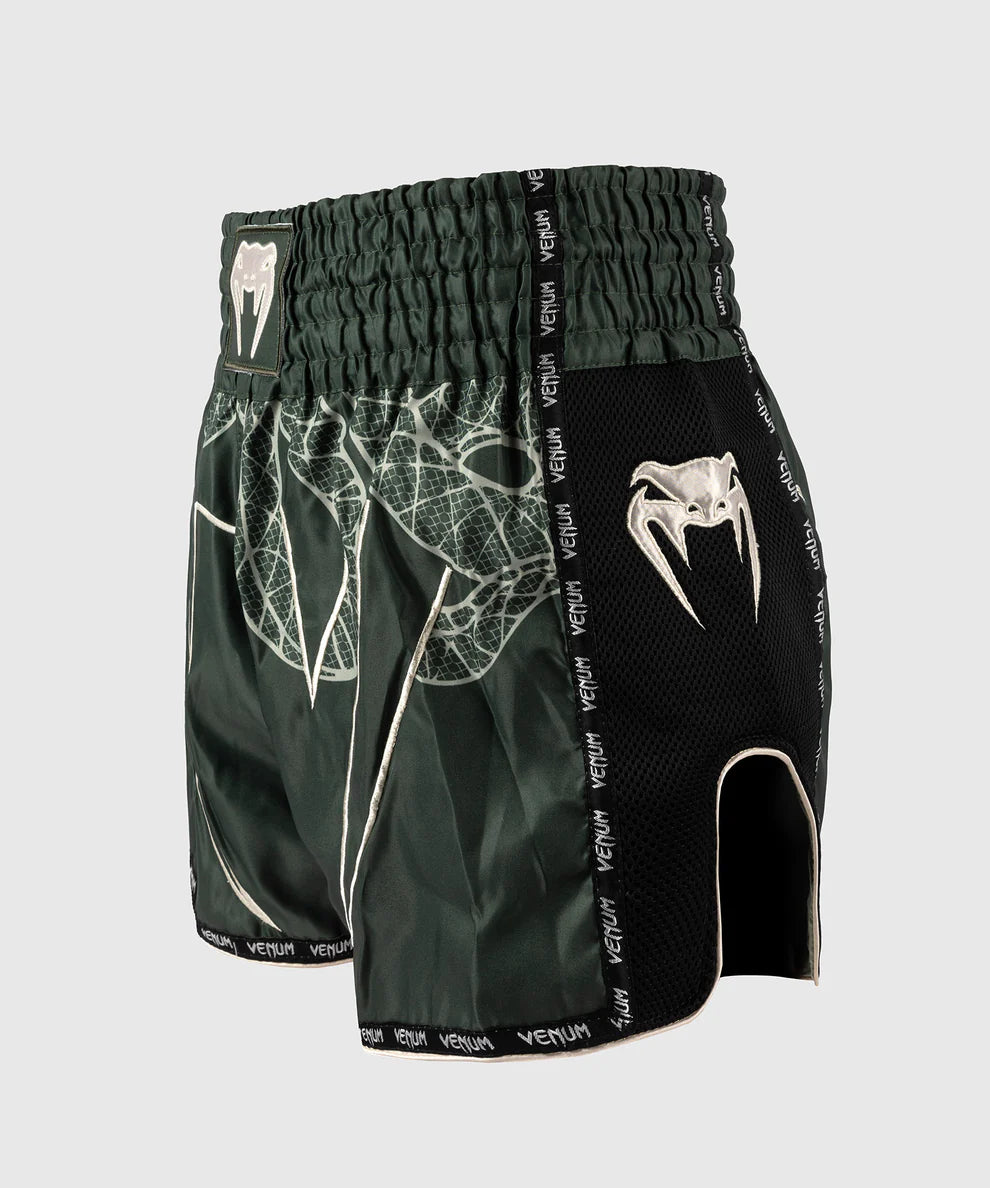 Venum Muay Thai Shorts Serpenti - Kaki Groen