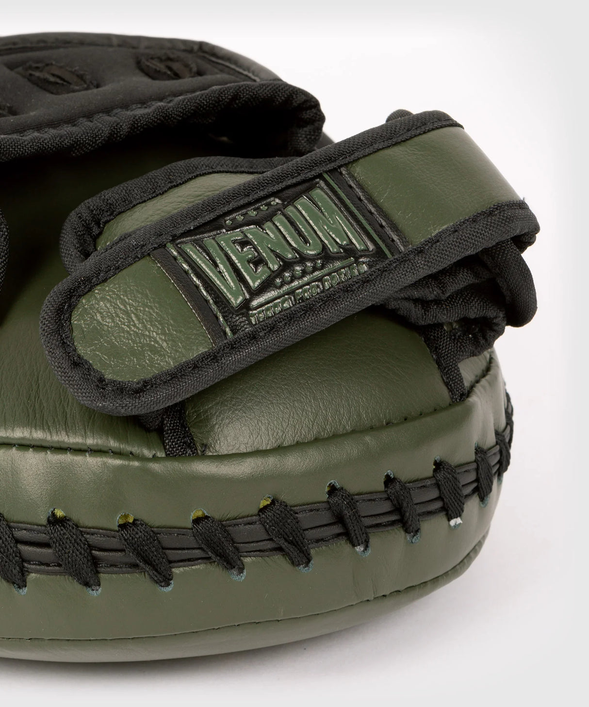 Venum Pro Boxing Handpads - Kaki Groen/Goud