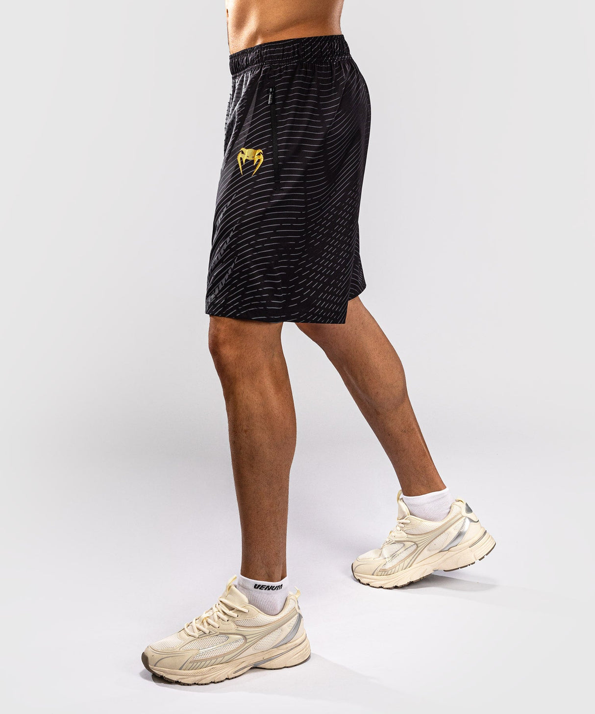 Venum Trainingsshorts Galactic 3.0 - Zwart/Goud