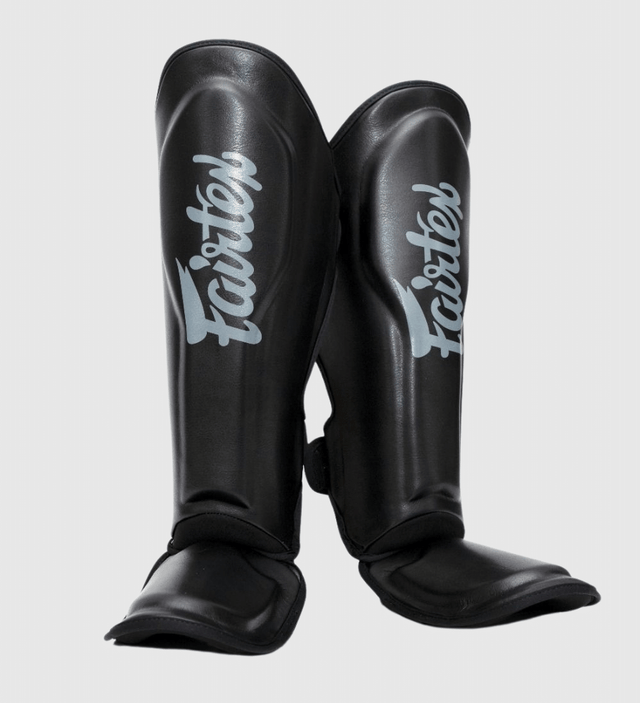 Fairtex Skinnebensbeskyttere FXB - Sort/Grå - Skinnebensbeskyttere