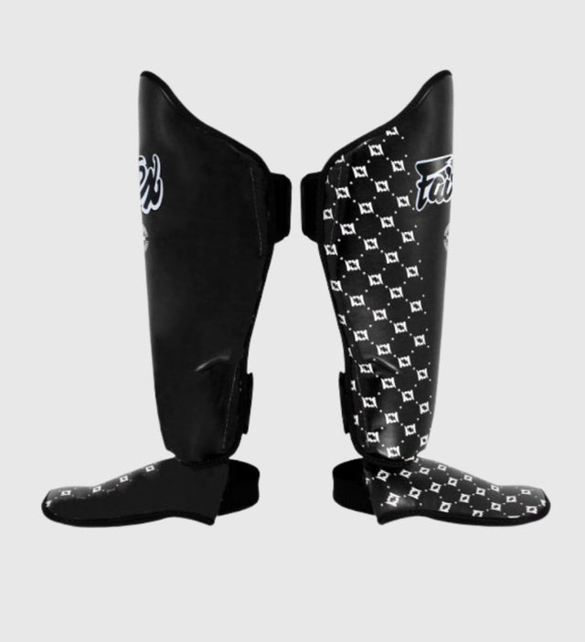 Fairtex Benskydd SP5 – Svart/Vit – Benskydd