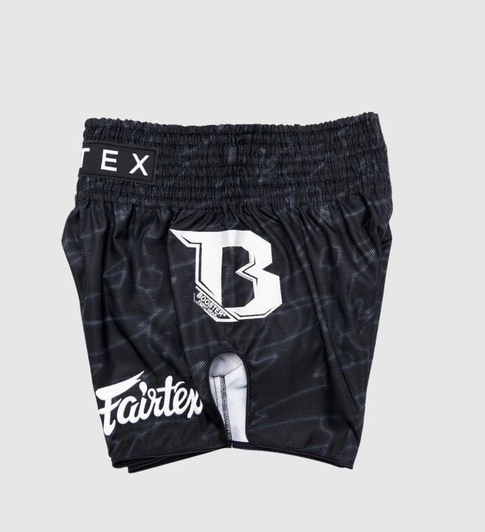 Fairtex X Booster Kickboks Broekje - Zwart/Wit - Shorts