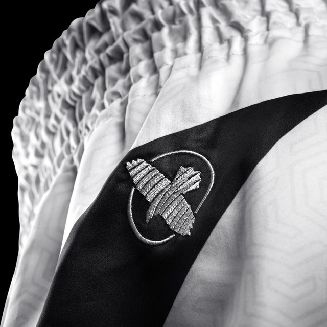 Hayabusa Muay-Thai-Shorts Core – Weiß