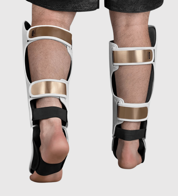 Hayabusa Kickboks Scheenbeschermers T3 - Wit/Goud - Scheenbeschermers