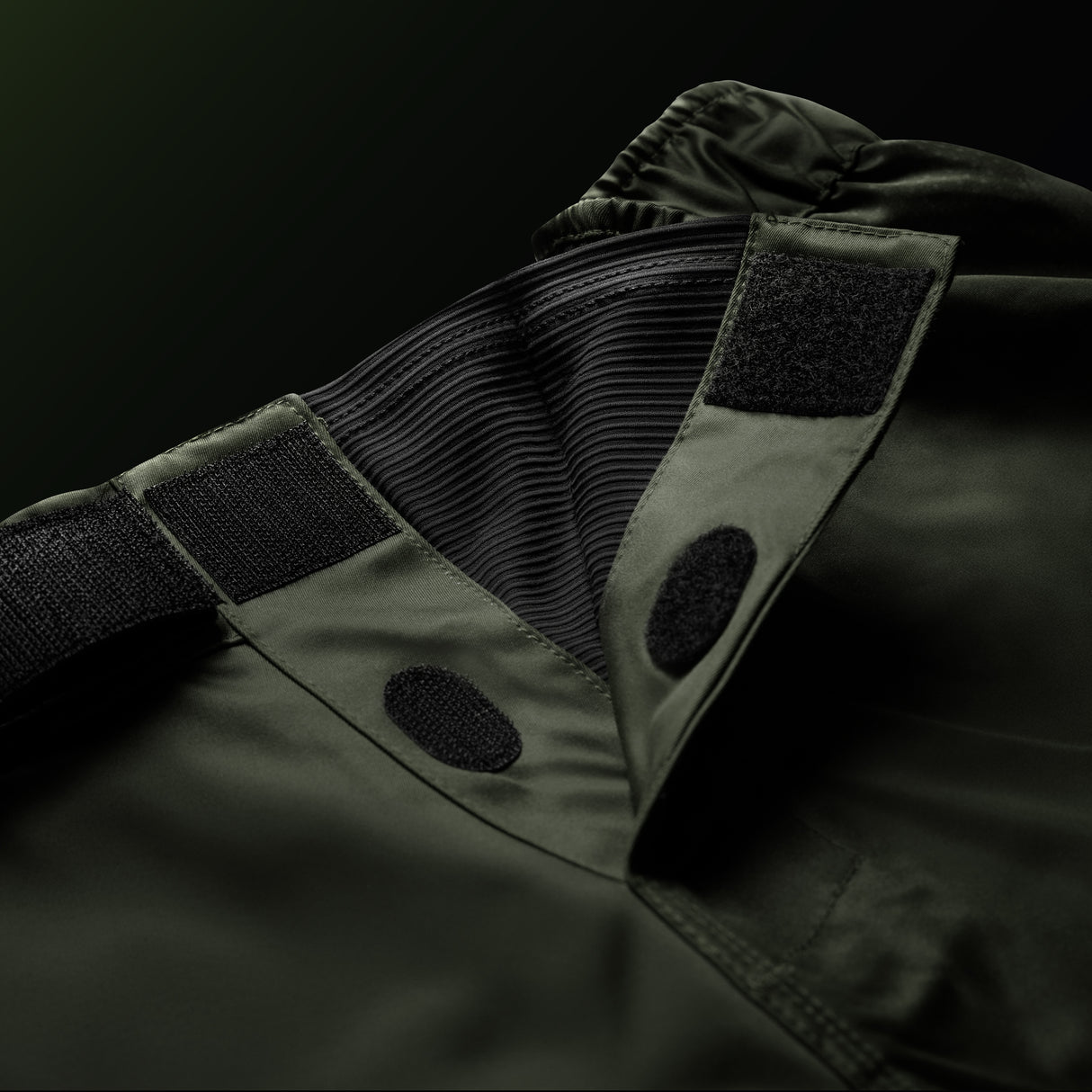 Hayabusa MMA Shorts Core Mid - Donkergroen