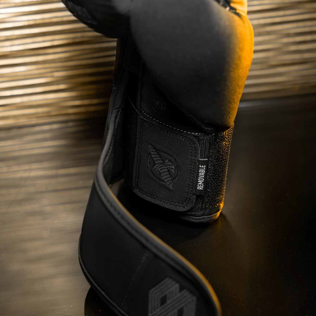 Hayabusa x Mayweather Bokshandschoenen Champ - Zwart/Zwart