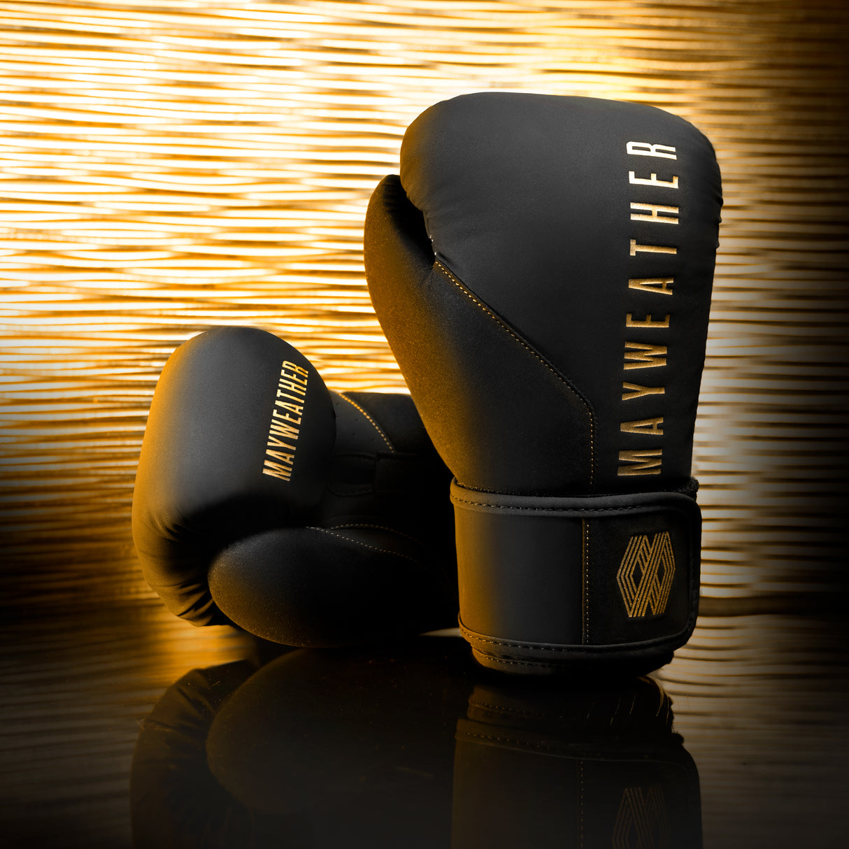 Hayabusa x Mayweather Bokshandschoenen Champ - Zwart/Goud