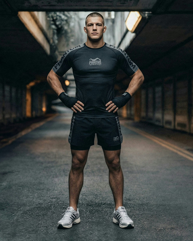 Rashguard Phantom Athletics EVO Apex Manga Corta – Negro/Gris