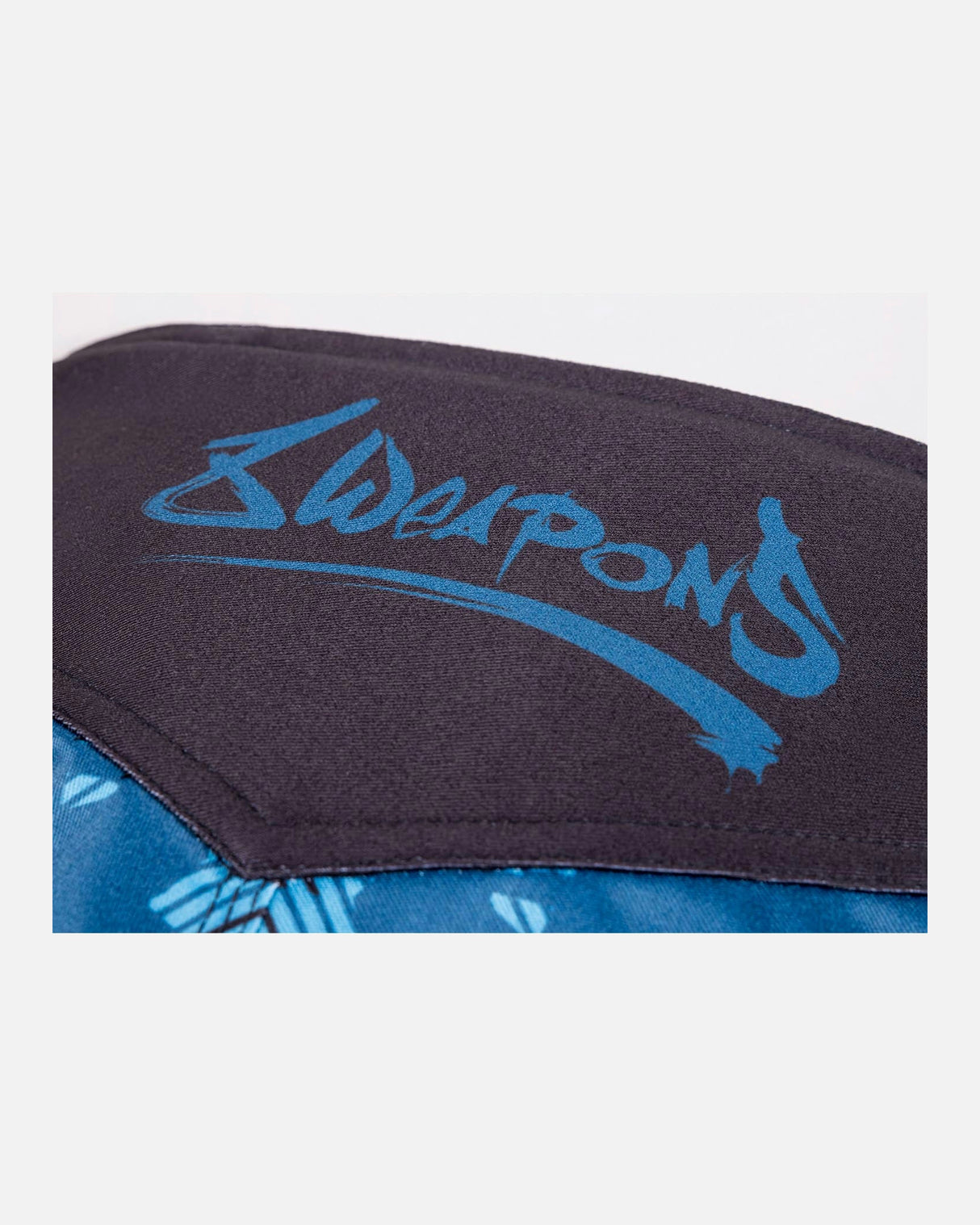 8 WEAPONS MMA Shorts Hit 2.0 - Marineblauw/Zwart