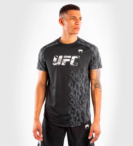 UFC Venum Performance T-shirt - Zwart