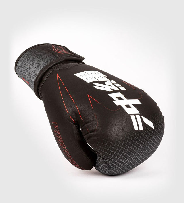 Mănuși de box Venum Okinawa 3.0 – Negru/Gri/Roșu