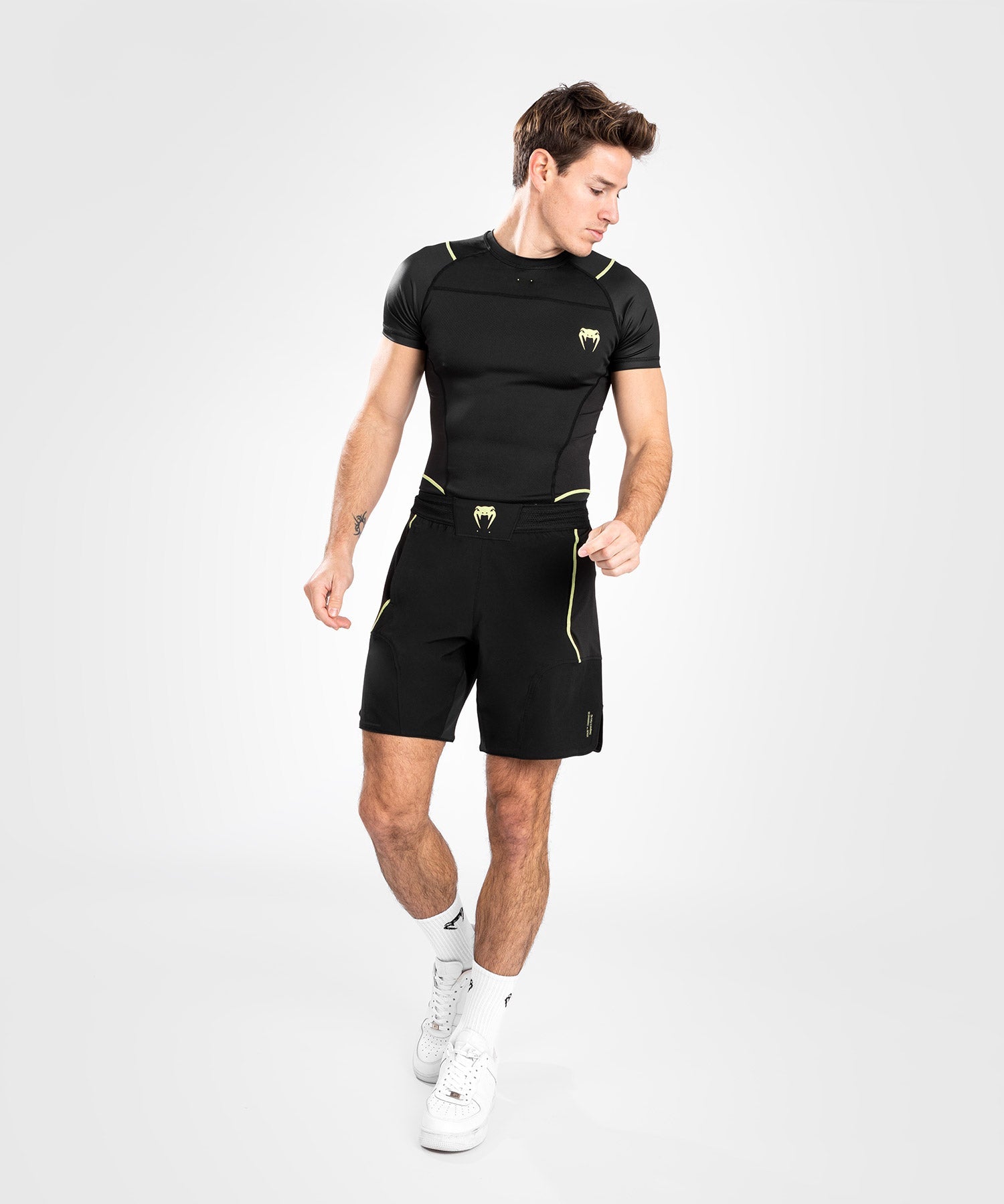 Venum MMA Broekje Fusion 2.0 - Zwart/Geel - Shorts