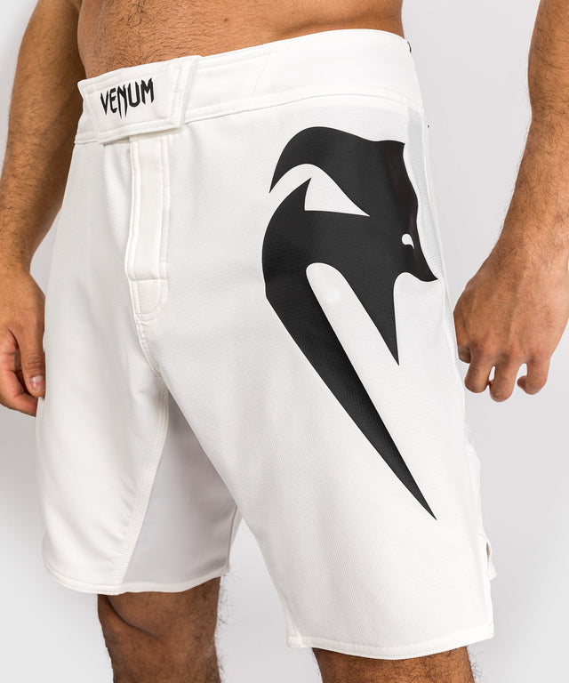 Shorts de MMA Venum Light 5.0 – Blanc/Noir