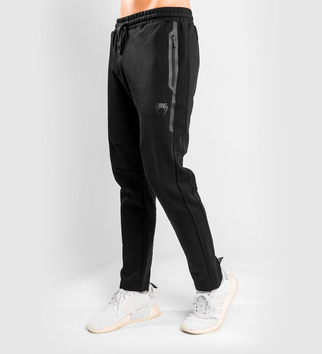 Pantaloni de antrenament Venum Contender Evo – Negru – Pantaloni scurți