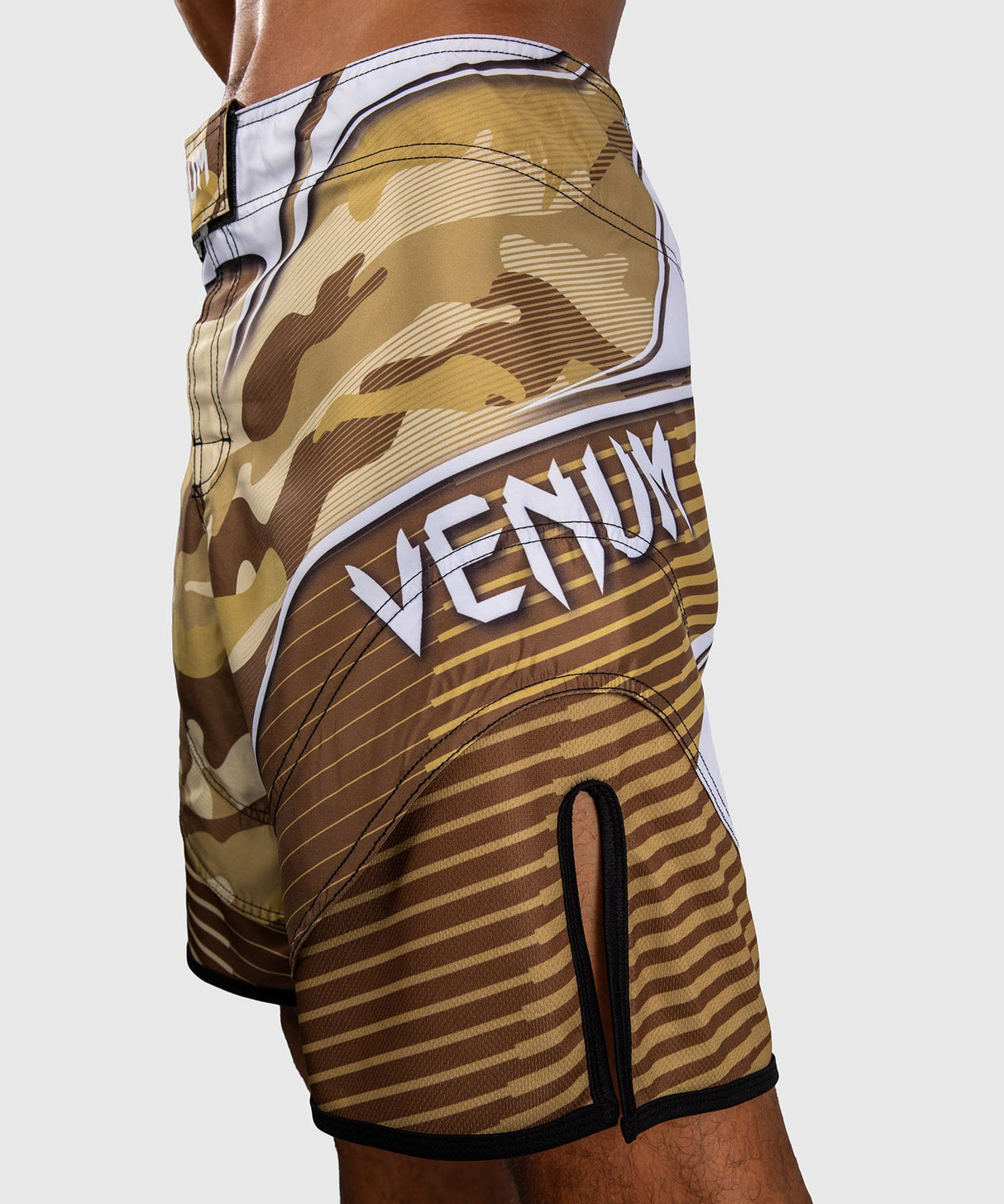 Venum MMA Shorts Camo Hero - Lichtbeige/Bruin