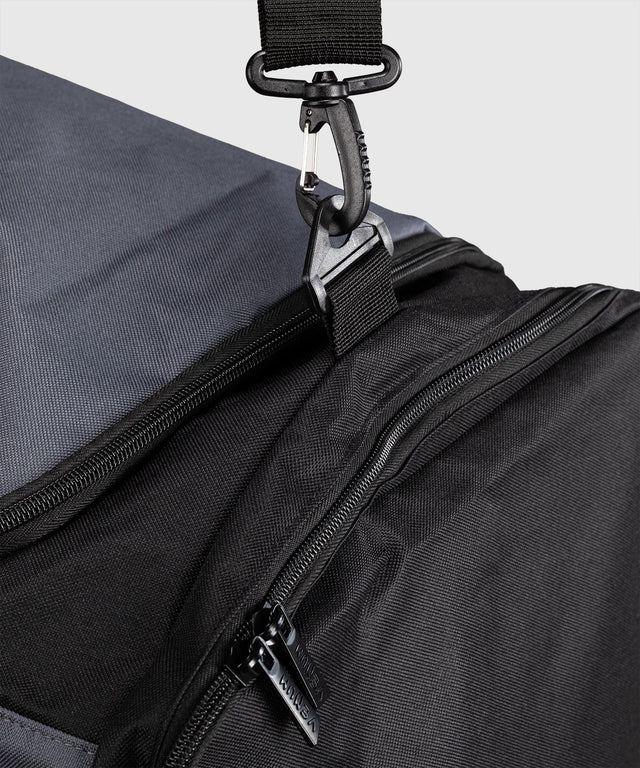 Saco de desporto Venum Essential L – Cinzento/Preto