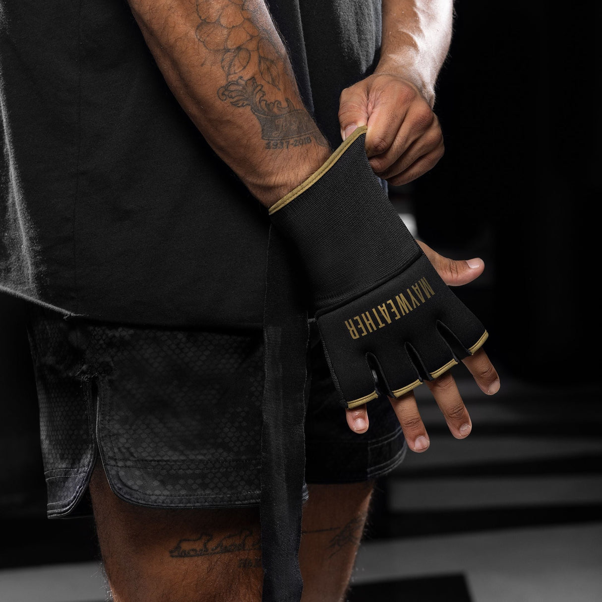 Hayabusa x Mayweather Binnenhandschoenen Deluxe Quick Wraps - Zwart/Goud