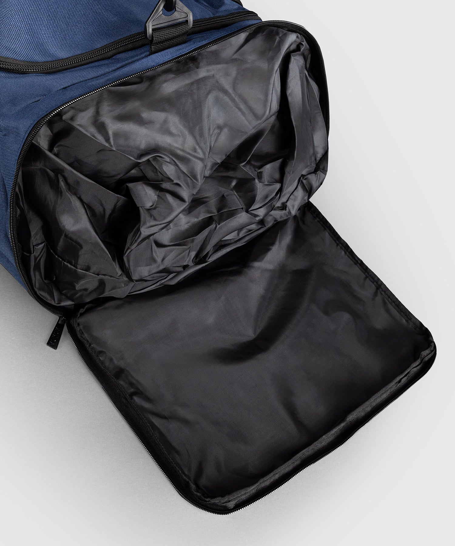 Venum Sportstaske Essential L – Marineblå