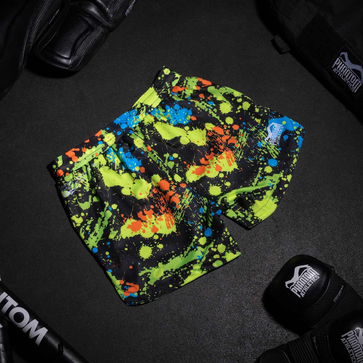 Phantom Athletics MMA-Shorts Fusion Splatter – Schwarz/Neon