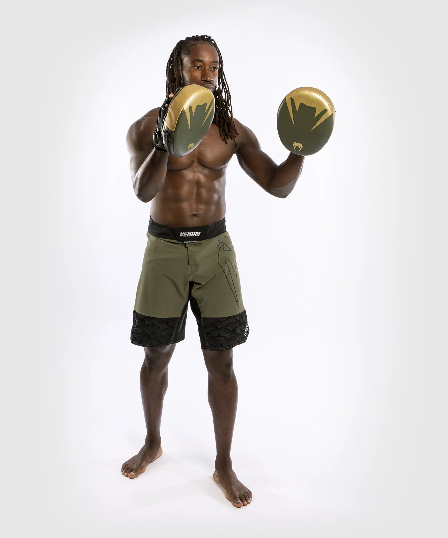 Venum Pro Boxing Handpads - Kaki Groen/Goud