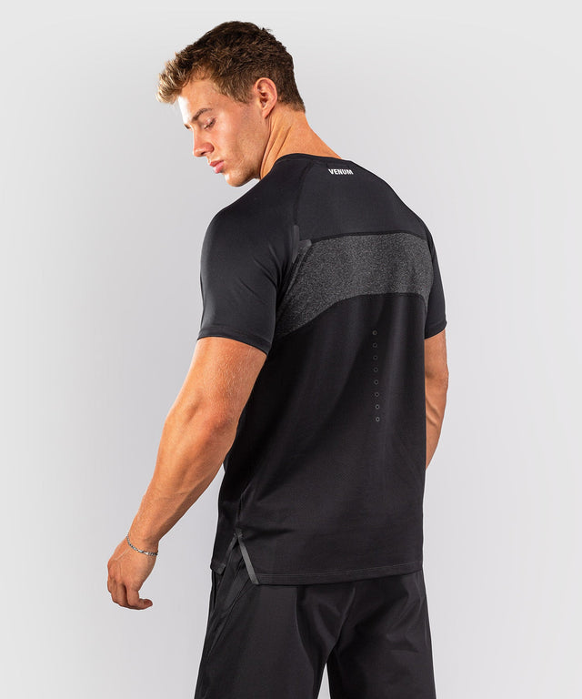 T-shirt Venum G-Fit Scale Dry Tech – Preto