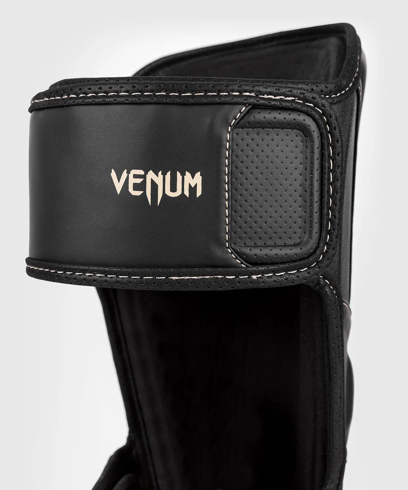 Venum Kickboks Scheenbeschermers Impact Evo - Zwart