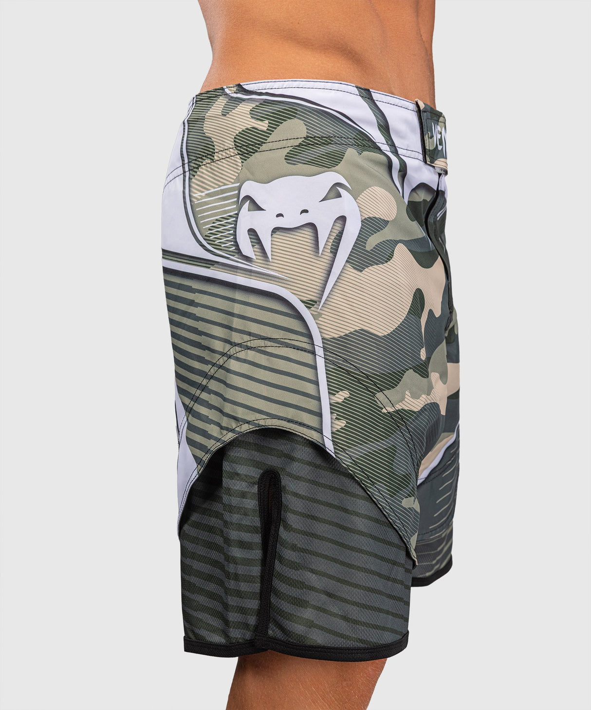 Venum MMA Shorts Camo Hero - Kaki/Offwhite
