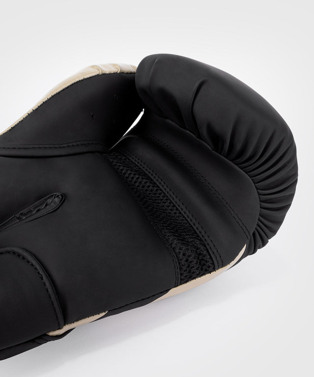 Guantoni da boxe Venum Challenger 4.0 – Nero/Beige