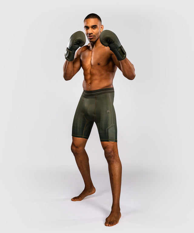 Venum MMA-shorts Stealth – Khaki/mörkgrön