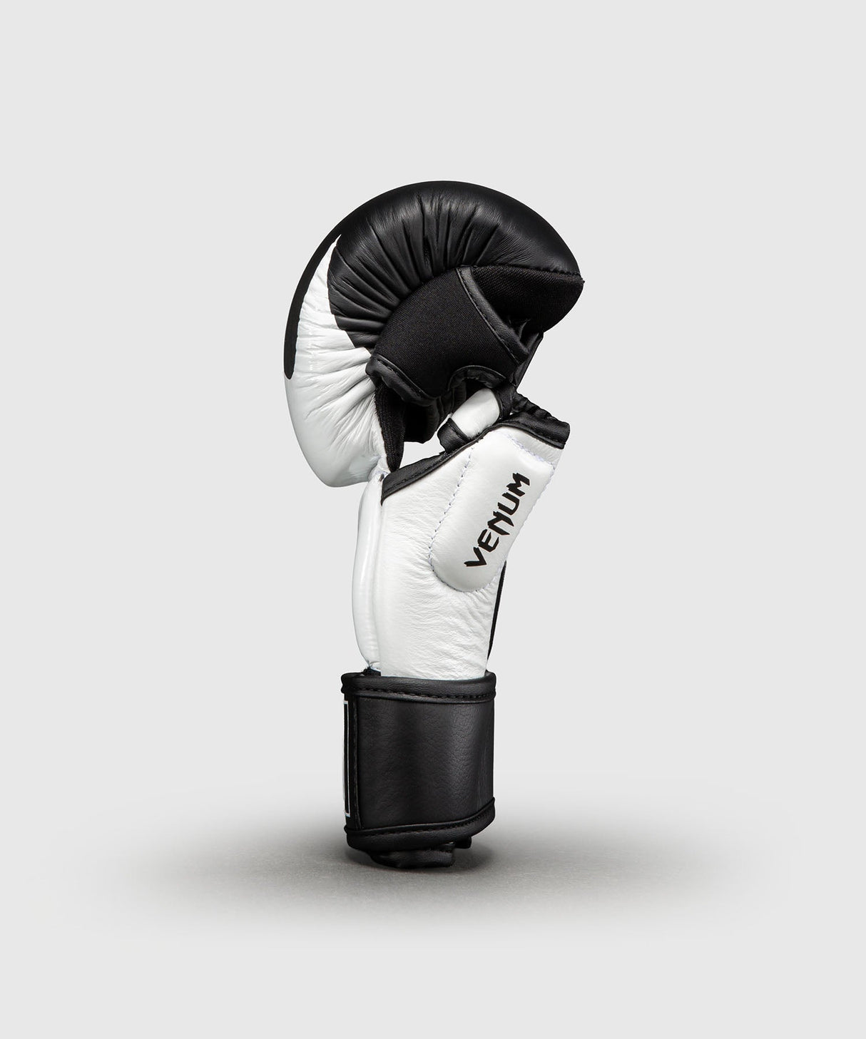 Venum MMA Handschoenen Attack 2.0 - Zwart/Wit