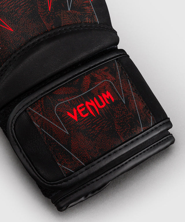 Venum Impact Amazonia Reborn Boxhandschuhe – Schwarz/Rot