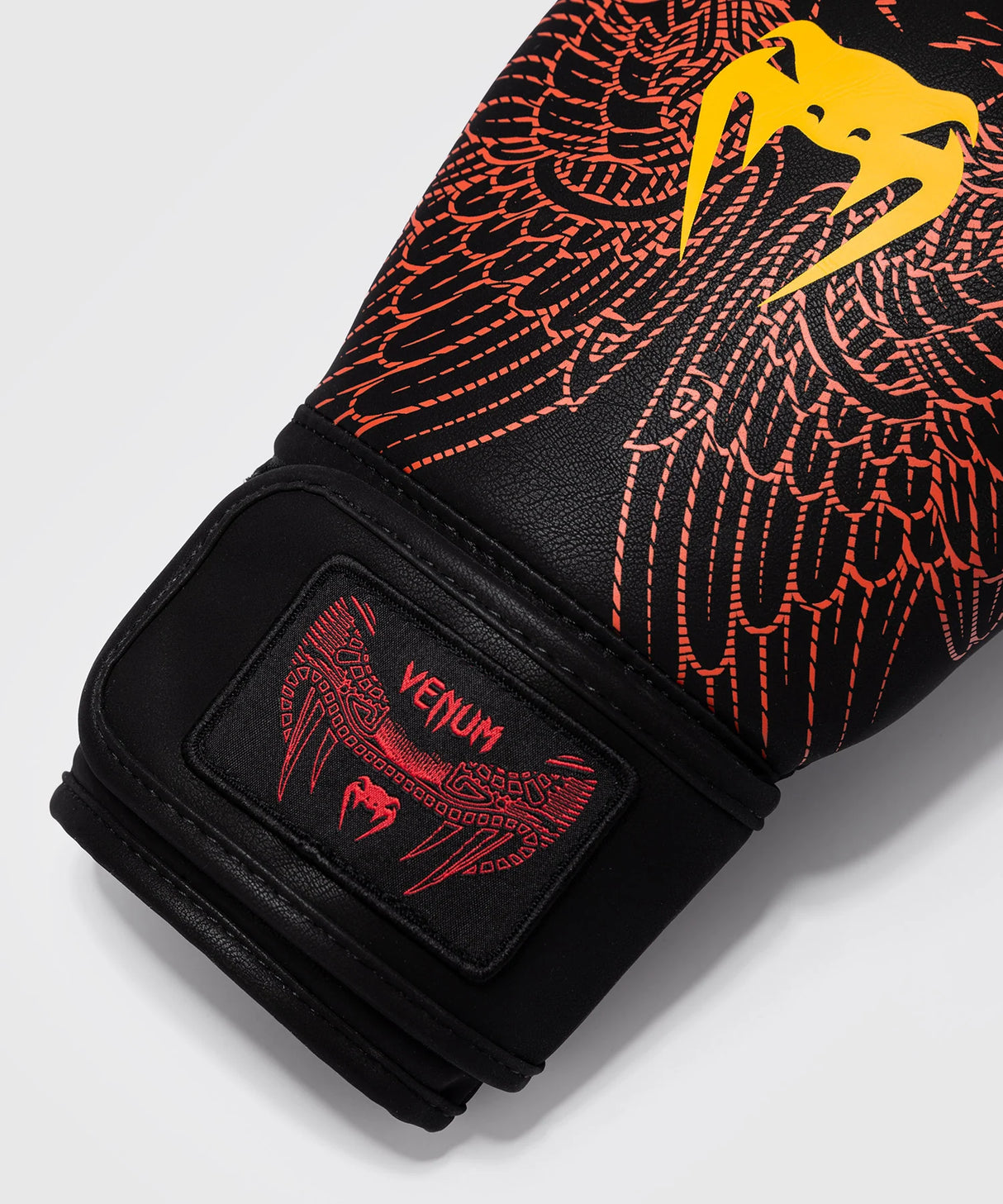 Venum Bokshandschoenen Quetzal Fury - Zwart/Rood