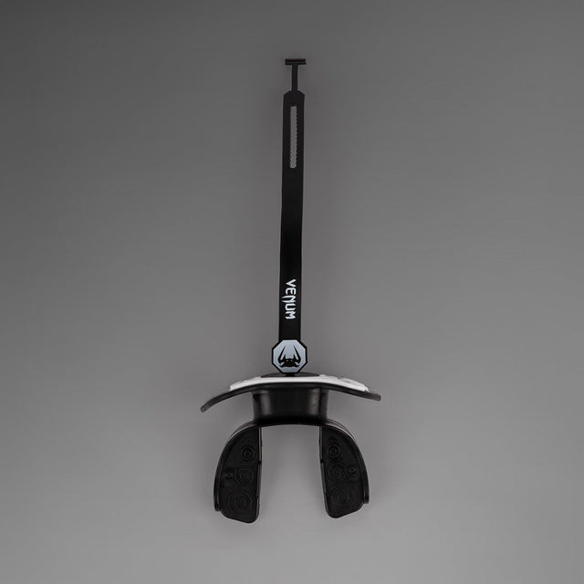 Protector bucal Venum Elite – Negro/Blanco