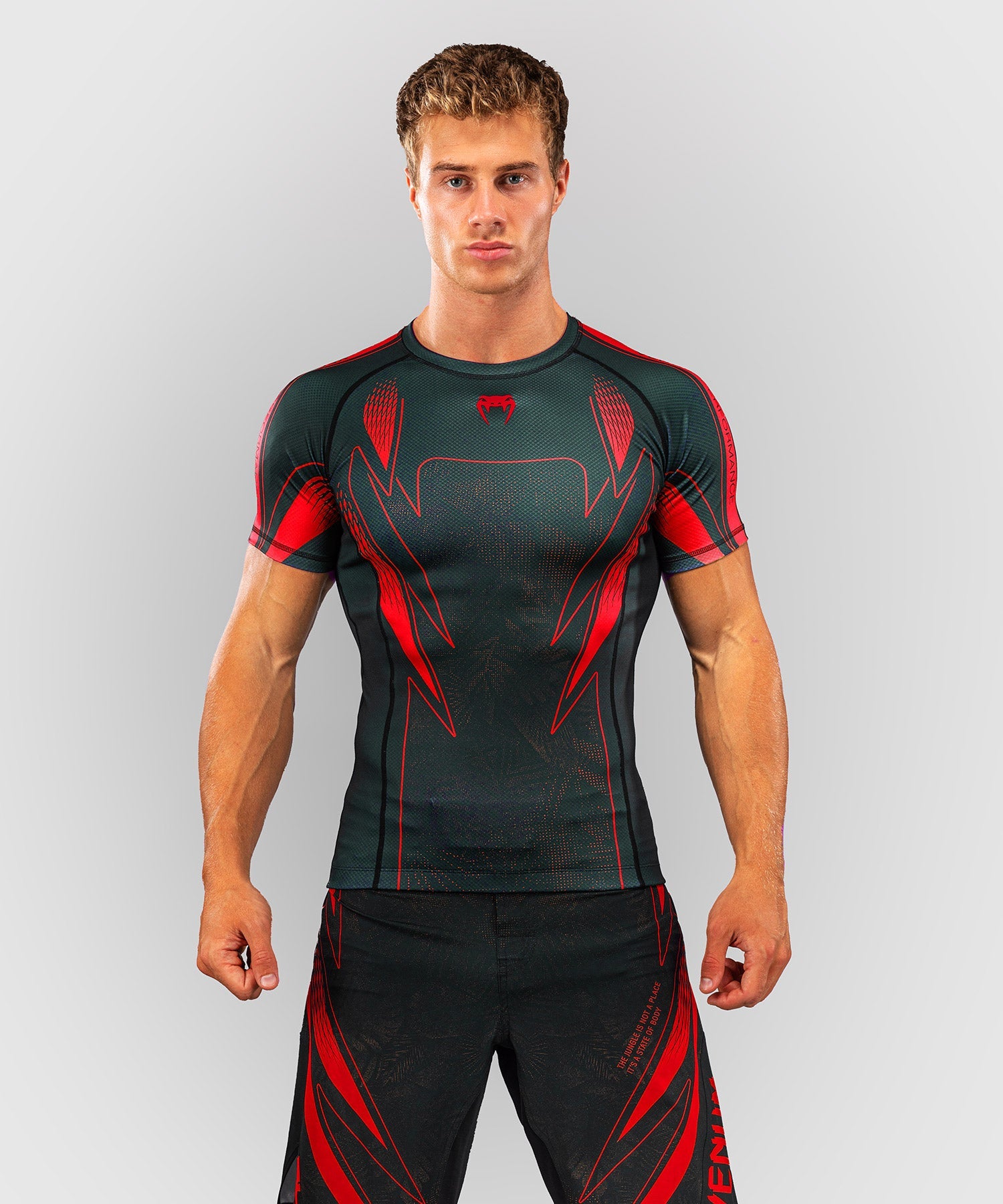 Venum Rashguard Amazonia Reborn Korte Mouwen - Zwart/Rood