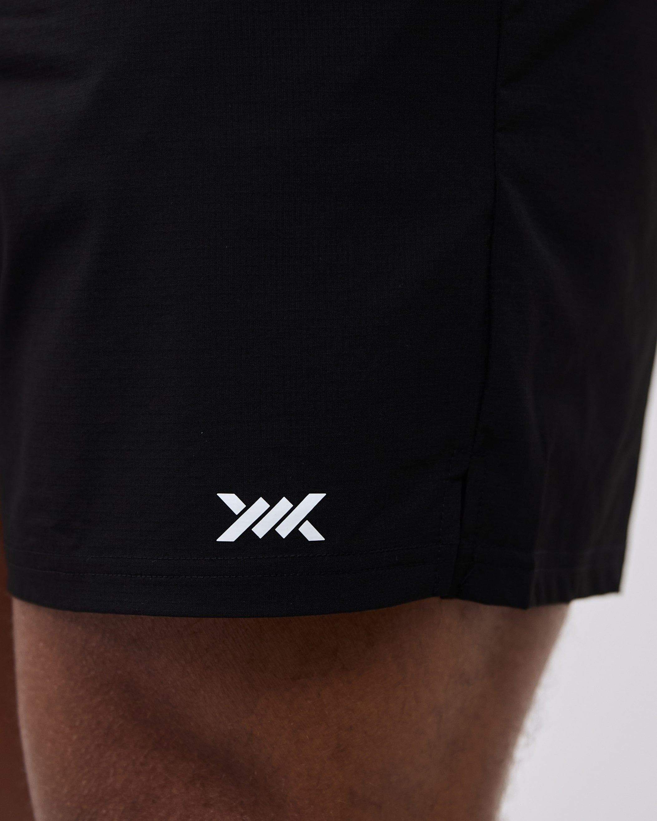 Caged Essential training shorts - Zwart