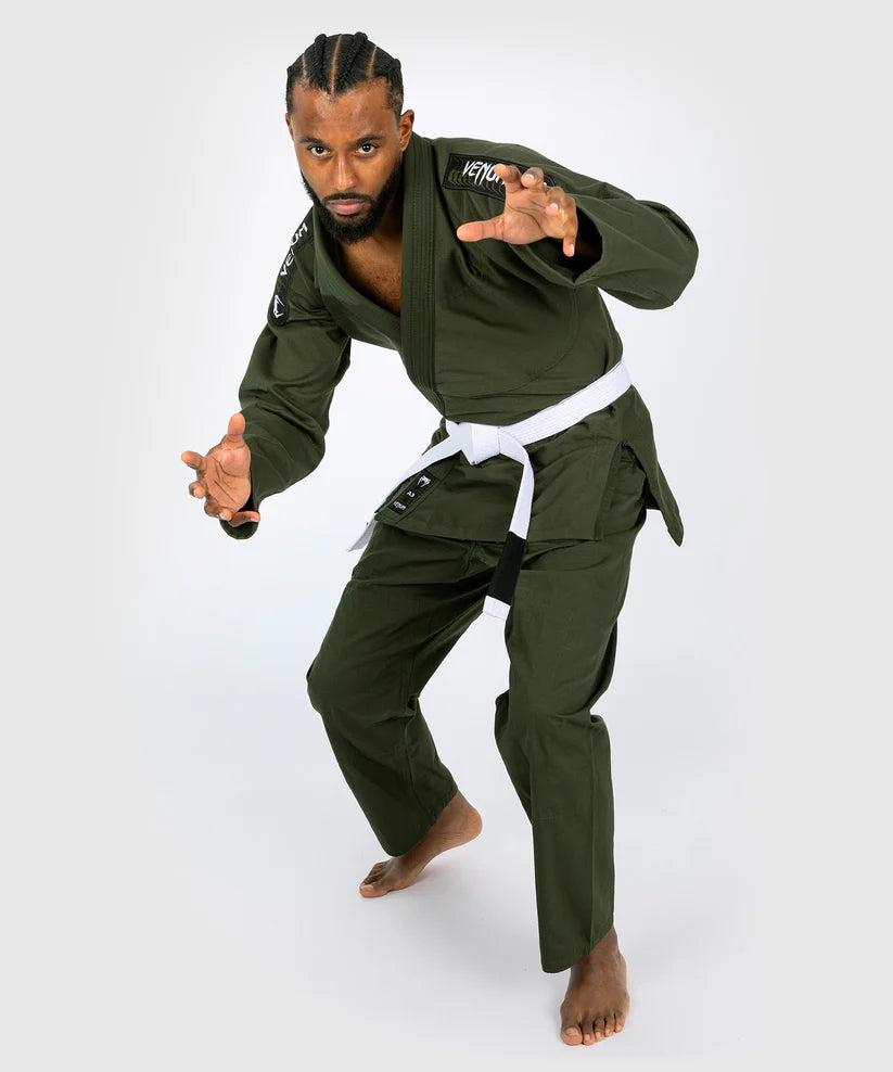 Venum BJJ Gi First - Kaki Groen - incl. witte band