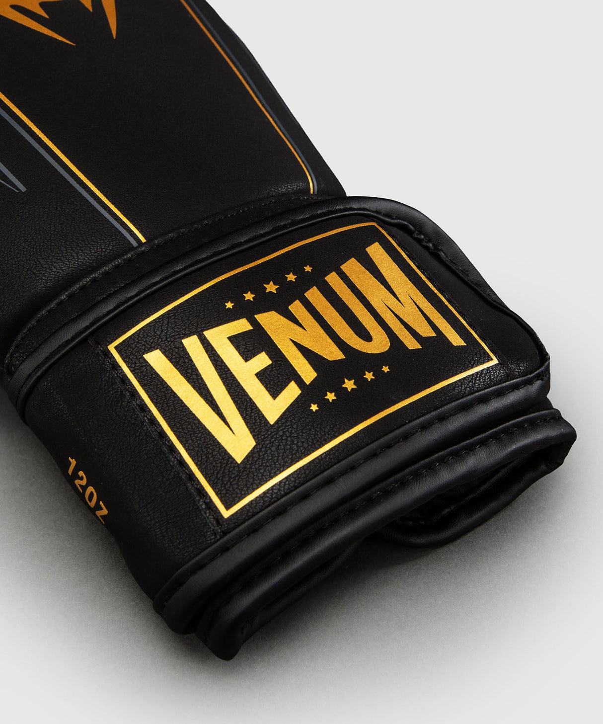 Venum Bokshandschoenen Streamline - Zwart/Goud