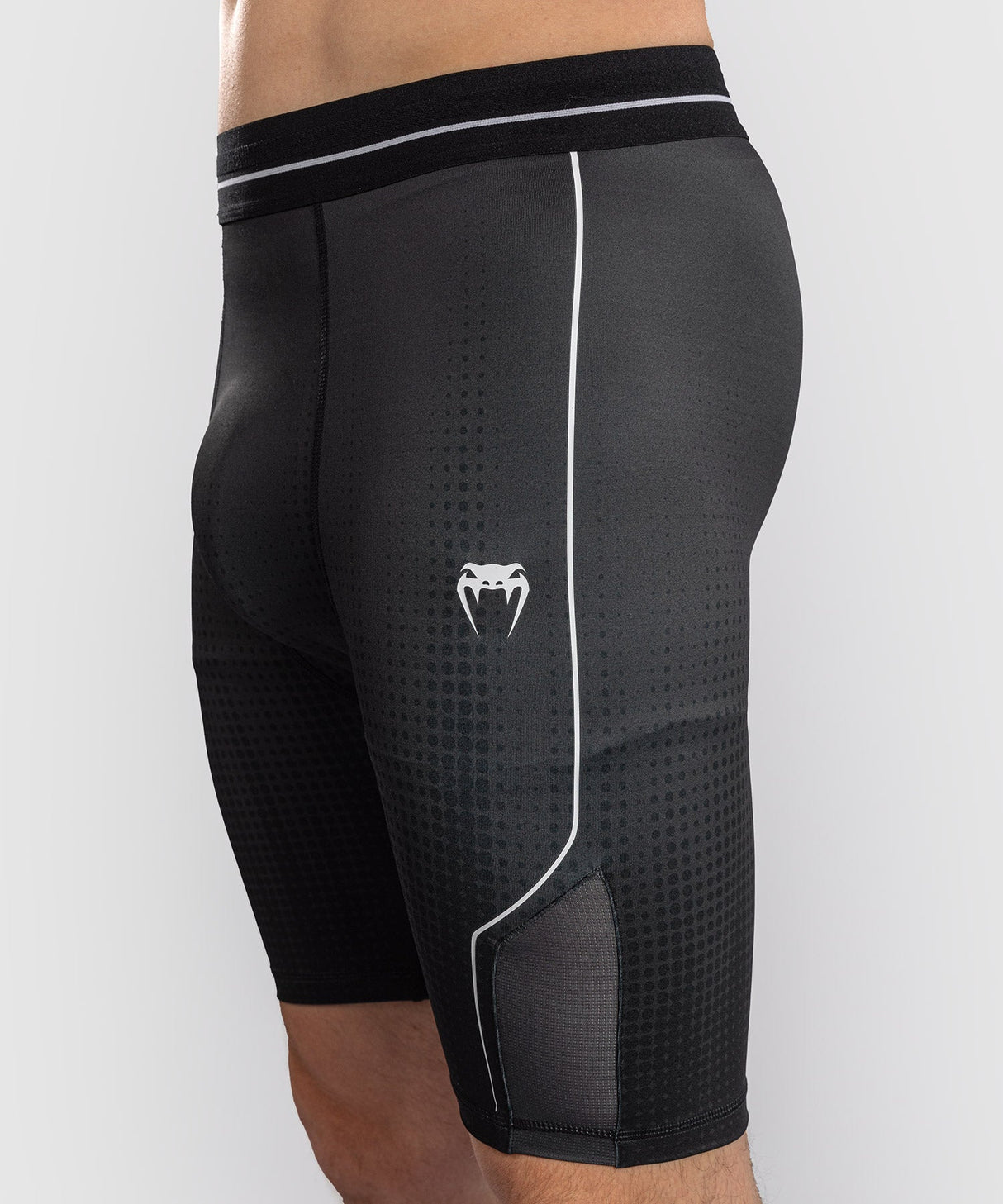 Venum MMA Shorts Stealth - Zwart/Wit