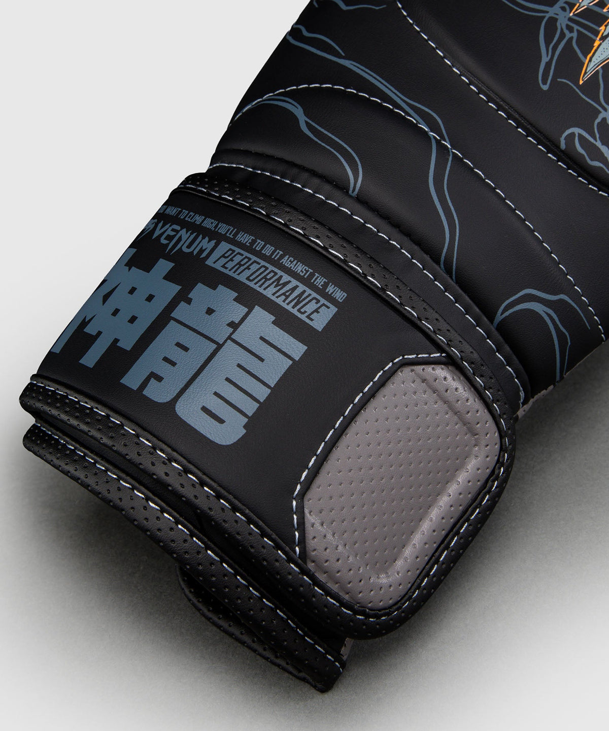 Venum Bokshandschoenen Thunder Dragon - Zwart/Grijs/Koper