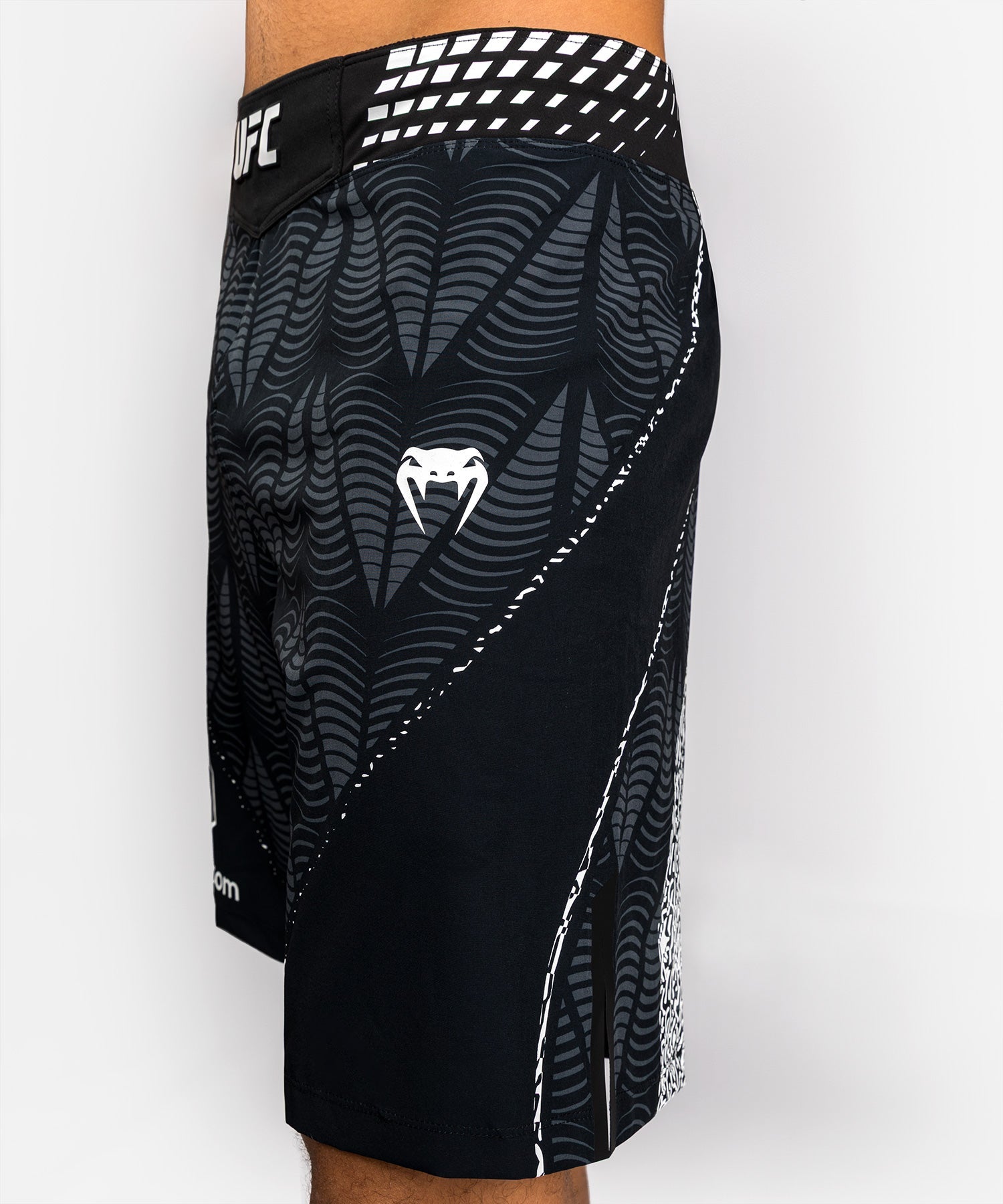 Venum UFC MMA Shorts Zenith by Authentic Fight - Zwart