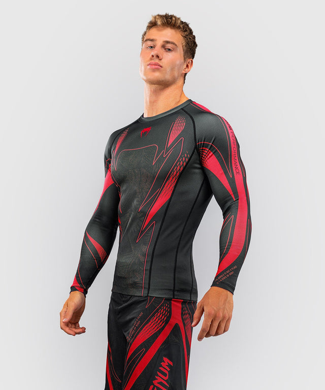 Venum Rashguard Amazonia Reborn Lange Mouwen - Zwart/Rood