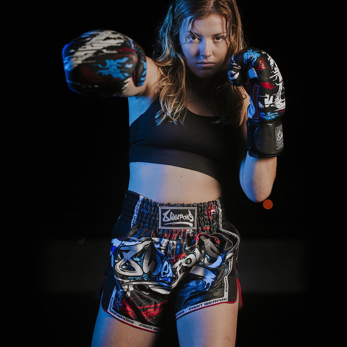 8 WEAPONS Muay Thai Shorts Cut Like A Blade 2.0 - Zwart