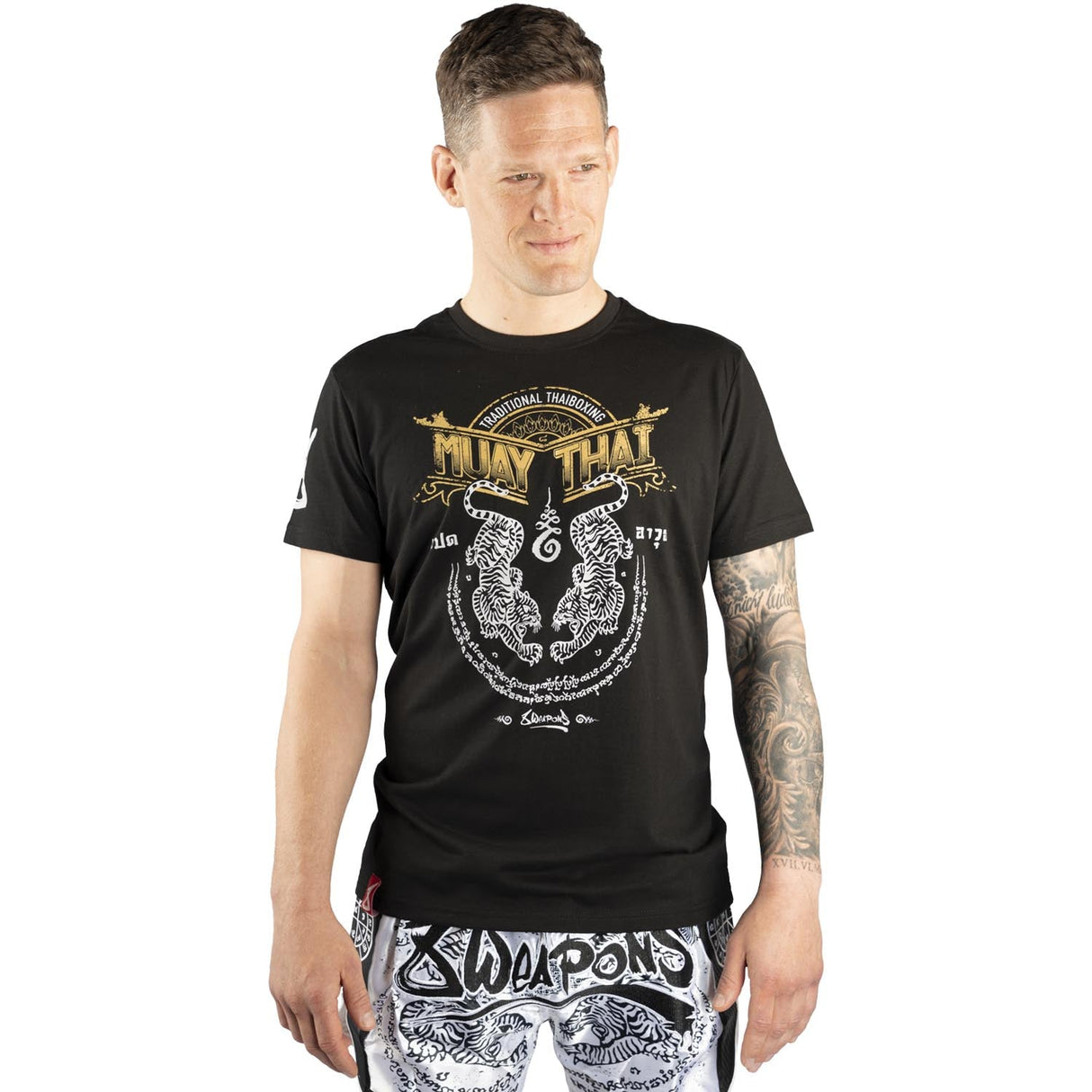 8 WEAPONS T-Shirt Sak Yant Tigers - Zwart