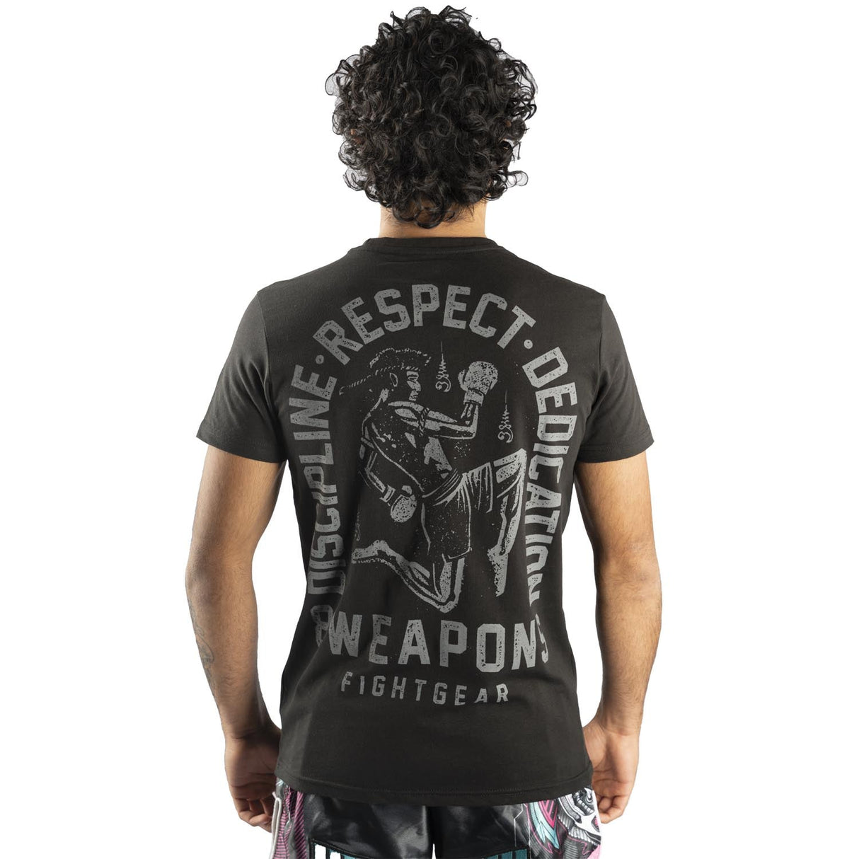 8 WEAPONS T-Shirt Tombstone - Zwart