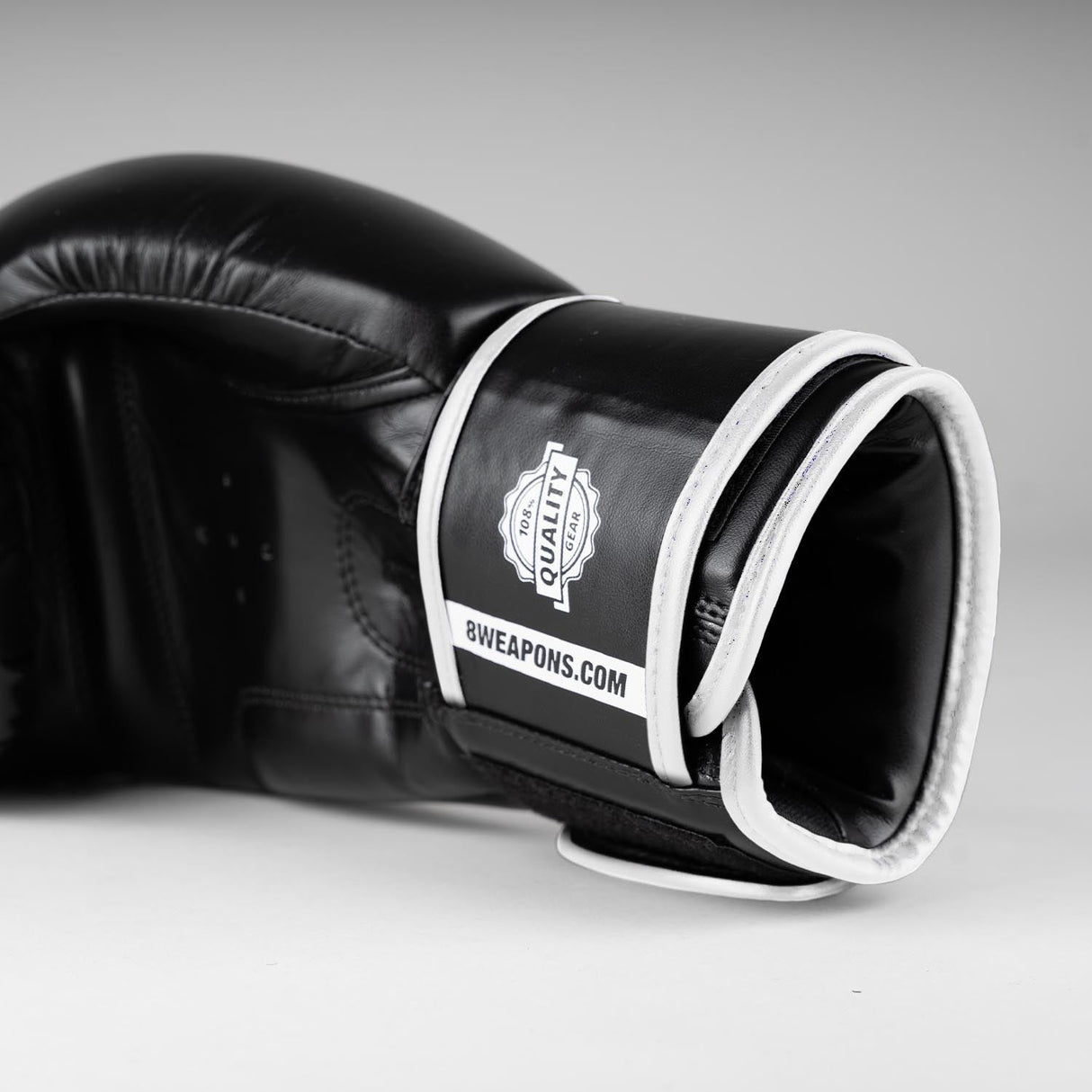 8 WEAPONS Bokshandschoenen Unlimited 2.0 - Zwart/Wit