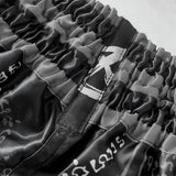 8 WEAPONS Muay Thai Shorts 8 Ways Yant 2.0 - Zwart