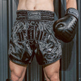 8 WEAPONS Muay Thai Shorts Bangkok - Zwart