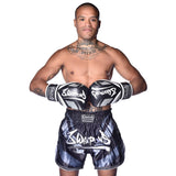 8 WEAPONS Muay Thai Shorts Shift - Zwart Mat
