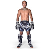 8 WEAPONS Muay Thai Shorts Shift - Zwart Mat